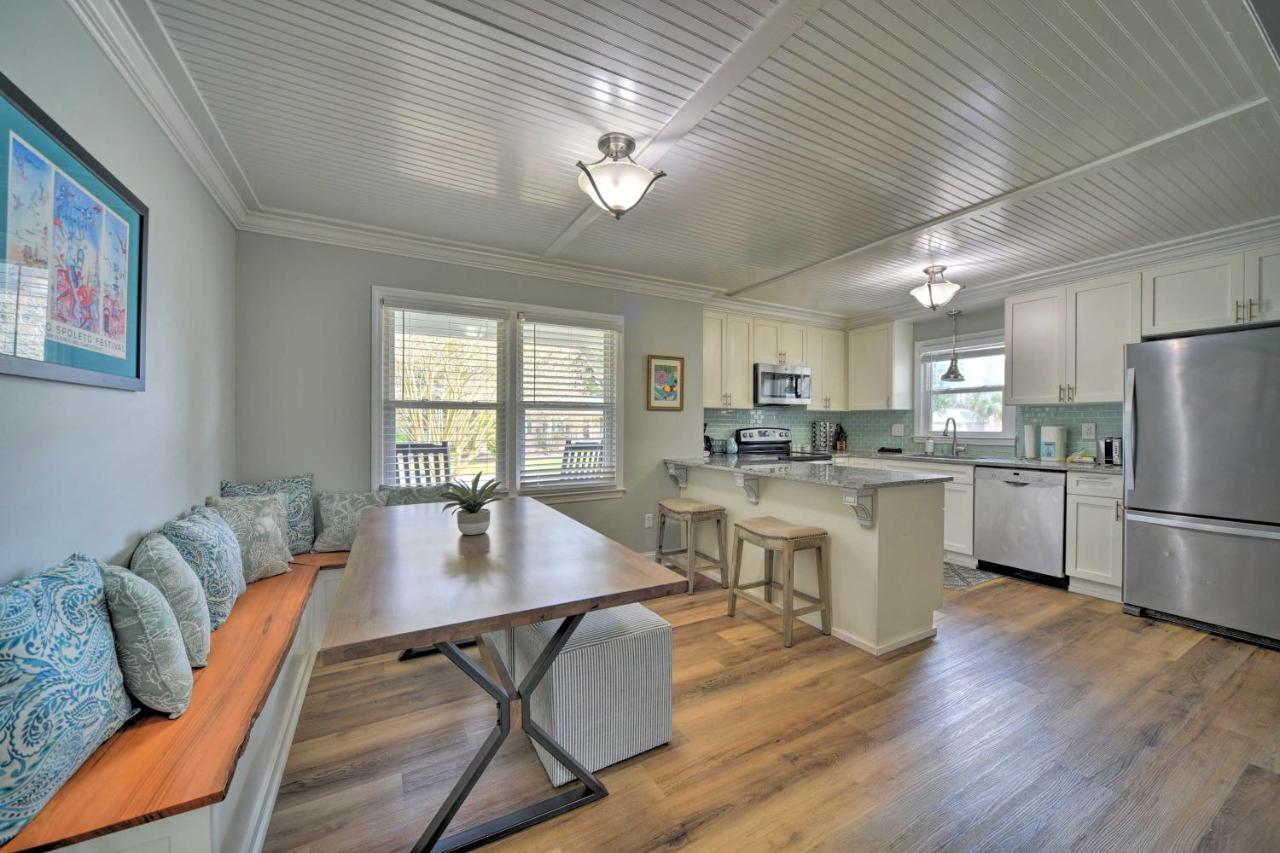 Charming House With Patio, 3 Half Mi To Beach! Charleston Eksteriør bilde